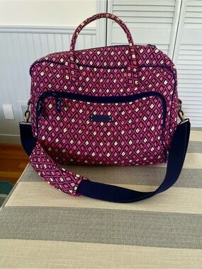 Vera Bradley Katalina Pink Diamonds Quilted Weekender Duffle